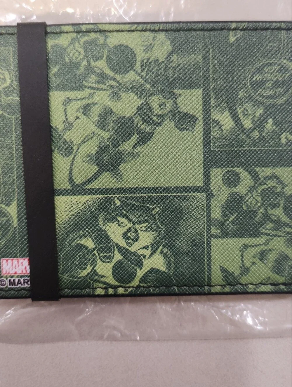 Buckle-Down Rocket Raccoon Graphic Wallet - Green, Red & Black